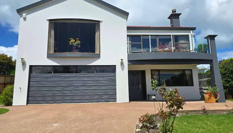 39 Alec Craig Way, Gulf Harbour