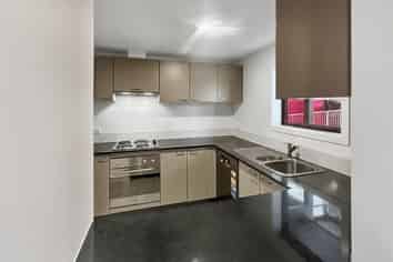 GH/28 Morning Star Place, Mount Albert