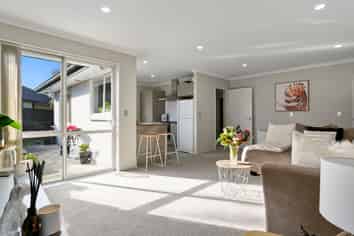 16 Jasmine Place, Cambridge