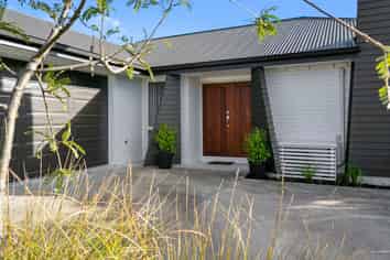 16 Jasmine Place, Cambridge