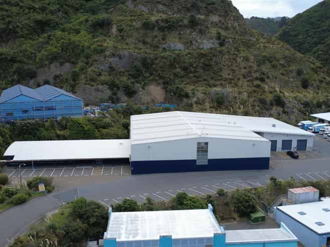Large Warehouse in Tightly-Held Ngauranga