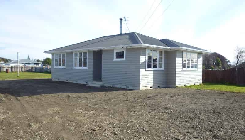 64 Avenue Road, Foxton