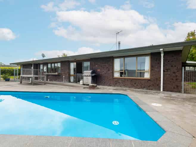 209 Bell Road, Makaraka