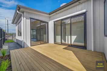 24 Taiheru Road, Karaka