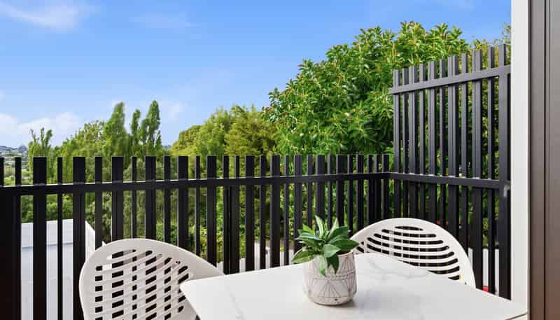 4/19 Trias Road, Totara Vale