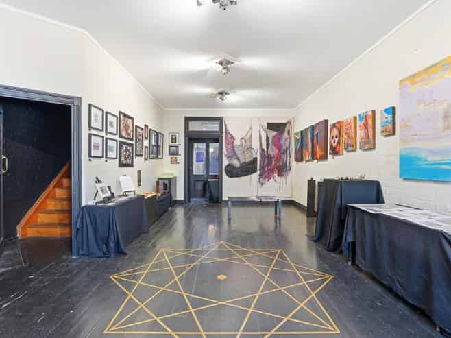 Iconic Drews Avenue opportunity