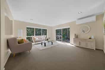 6 Luna Place, Henderson