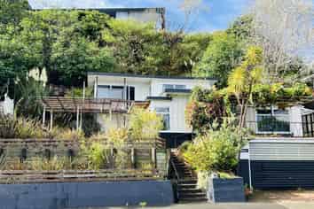 51 Anzac Parade, Durie Hill