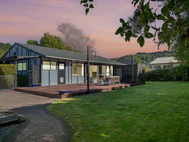 39A Gemstone Drive, Birchville