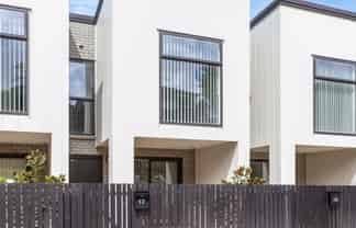 17 Tukari Lane, Mangere Bridge