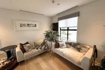 G05/2 Tagalad Road, Mission Bay