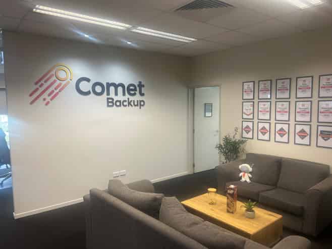 Elevated Office With Ample Parking