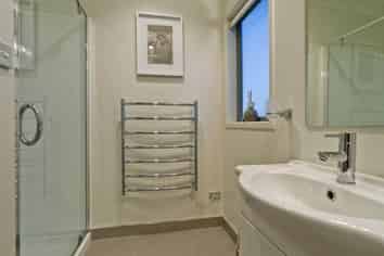 54 Shelter Drive, Greenhithe