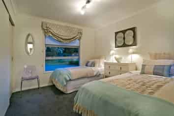 54 Shelter Drive, Greenhithe