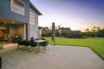 54 Shelter Drive, Greenhithe