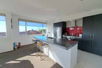 A/14 Bank Street, Hillcrest