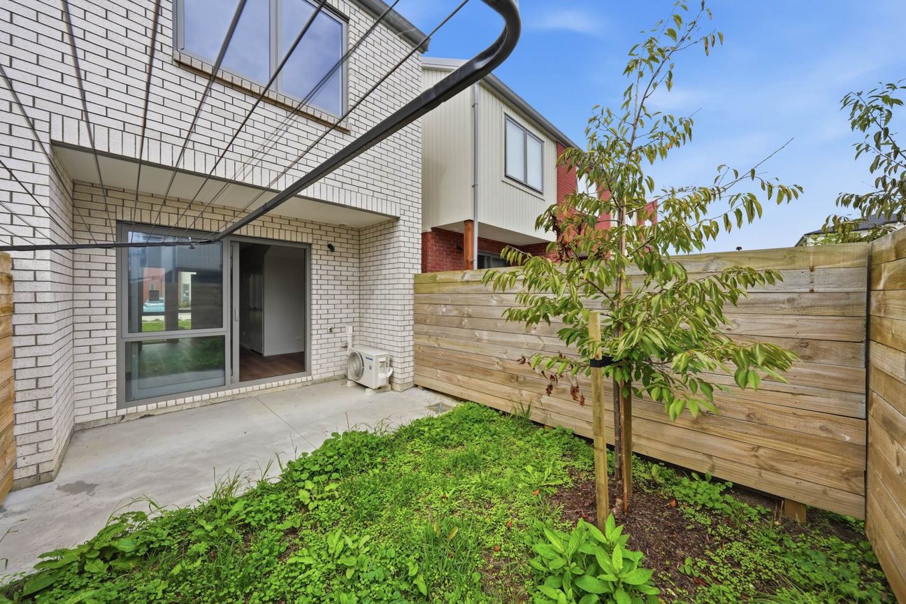 Modern Townhouse in Mangere East – pohled 3