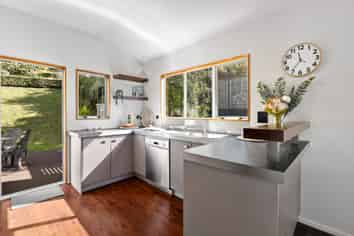 27 Waverton Terrace, Churton Park