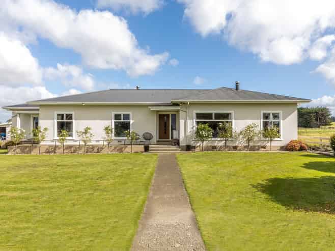 71 Laws Road, Dannevirke