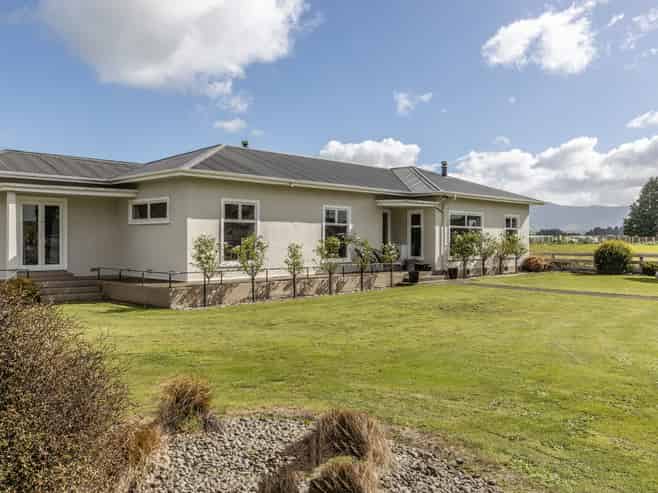71 Laws Road, Dannevirke