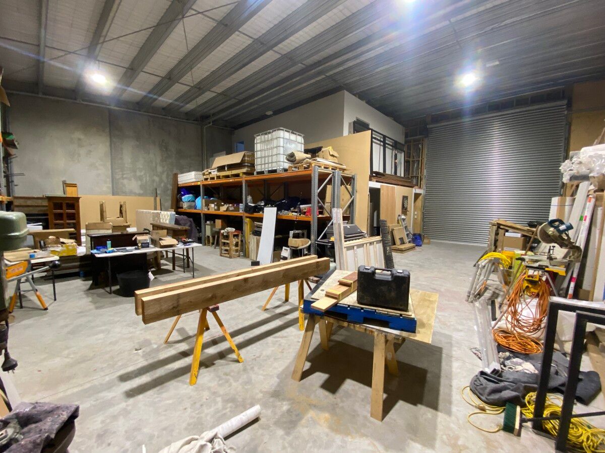 Affordable Industrial Unit in Cambridge – další