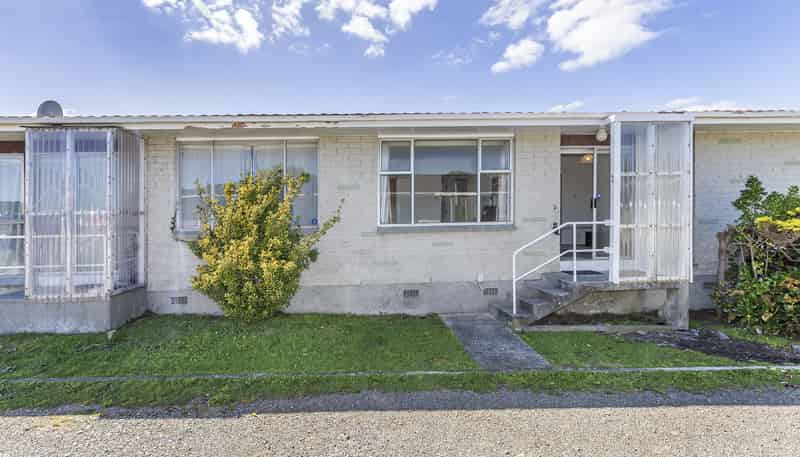 2/14 Jillet Street, Titahi Bay