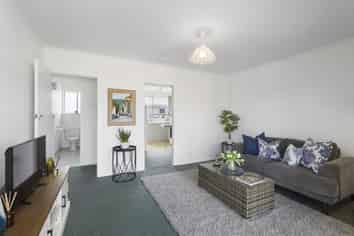 2/14 Jillet Street, Titahi Bay