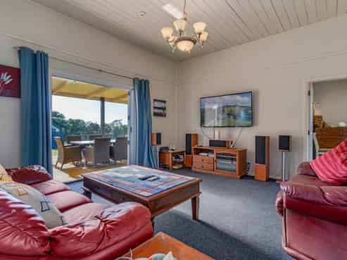 1460 Otahome Road, Otahome
