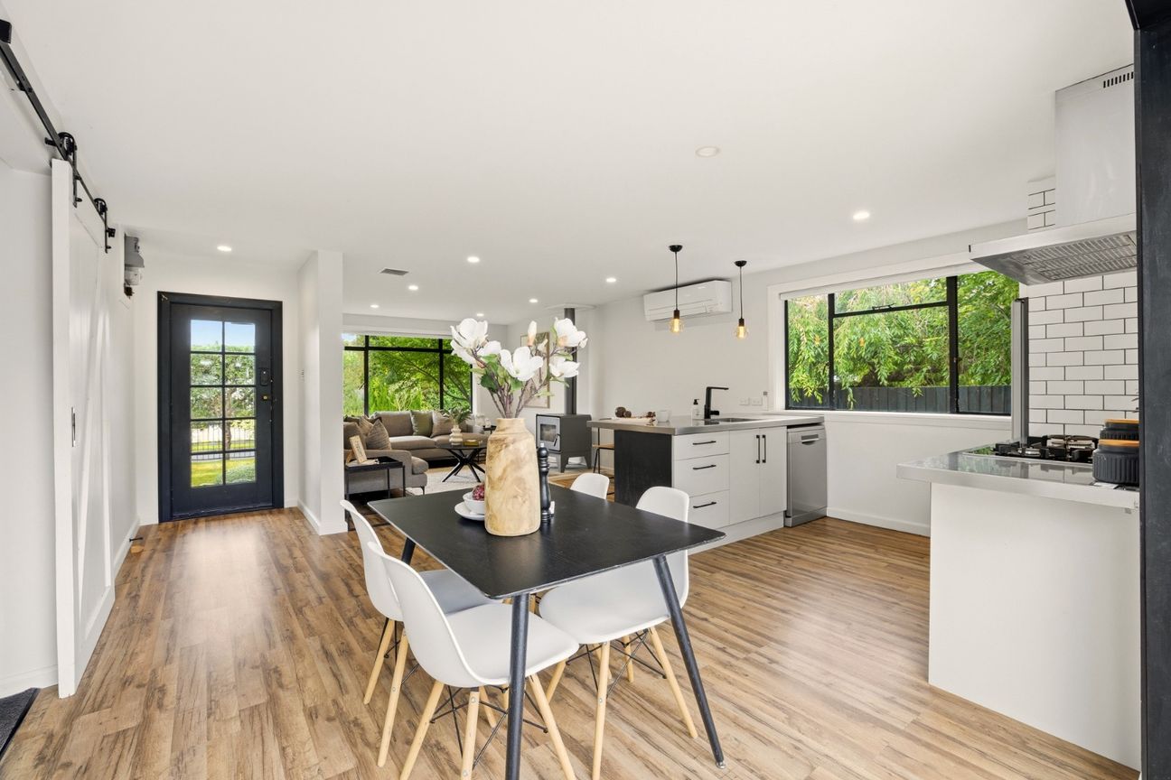 Renovated Home With Entertainer’s Deck And Studio - Widok 5