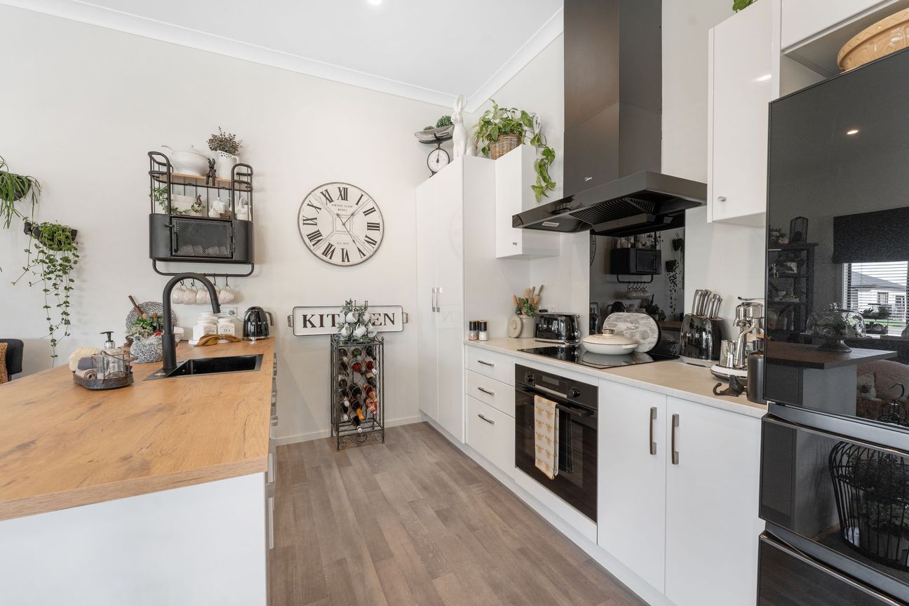 Warm, Modern & Move-In Ready! - Ansicht 3