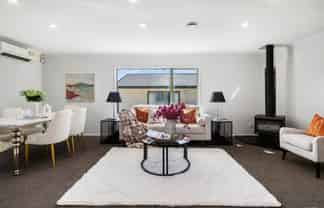 8A Domain Street, Waiuku