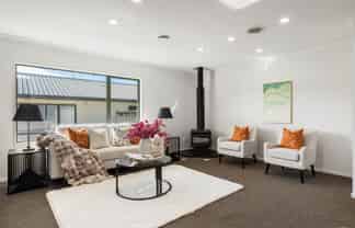 8A Domain Street, Waiuku