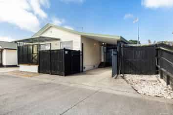 8A Domain Street, Waiuku