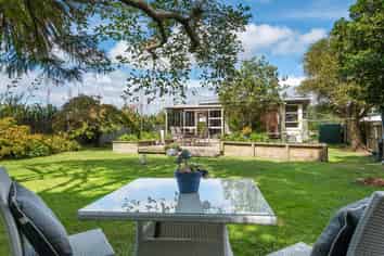 7 Parakai Avenue, Parakai