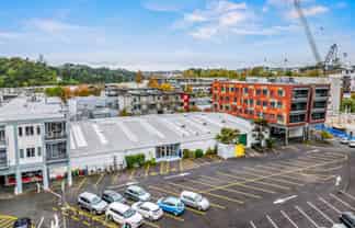 EDUCATION OR OFFICE IN ALBANY 1,350 - 4,200M
