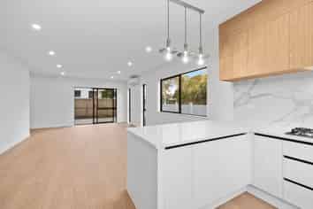 18C Domain Road, Weymouth