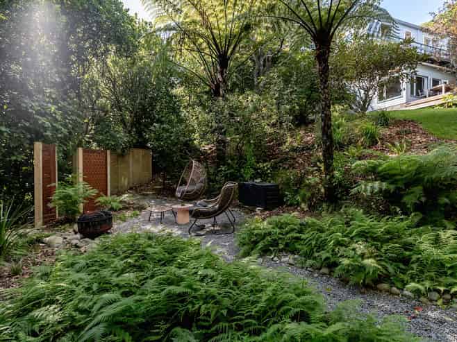 8 Christina Grove, Normandale