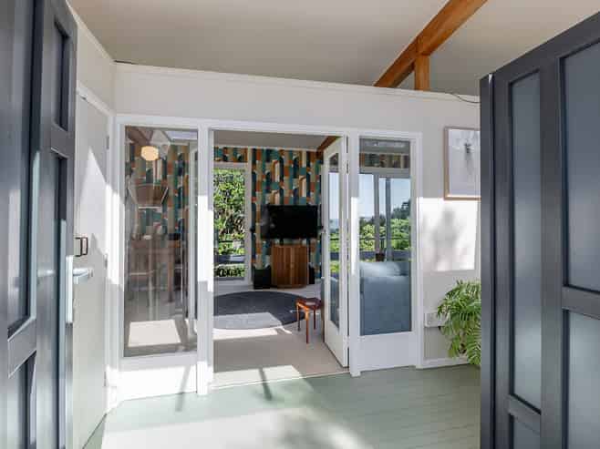 8 Christina Grove, Normandale