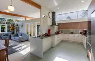 8 Christina Grove, Normandale
