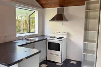 1/231 Glengarry Road, Glen Eden