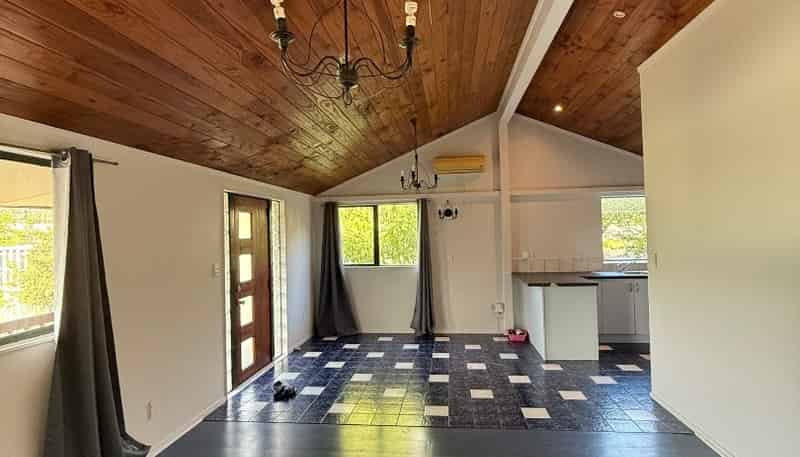 1/231 Glengarry Road, Glen Eden