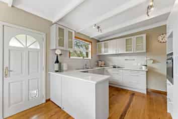 8A Malam Street, Glen Eden