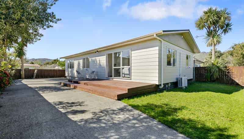 26 Harrison Crescent, Avalon