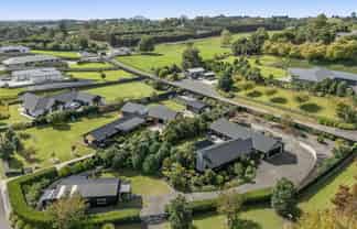 2 Harper Way, Te Puna