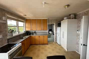 99a Rangatira Road, Beach Haven