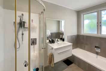 11 Larnoch Road, Henderson