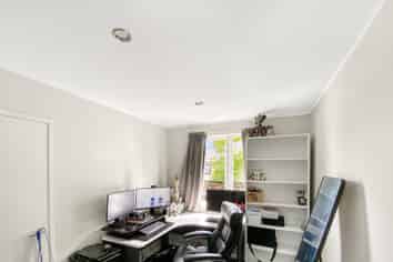 11 Larnoch Road, Henderson