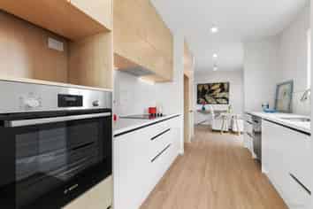 6/1 Kaponga Crescent, New Lynn