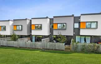 198D  Forrest Hill Road, Forrest Hill