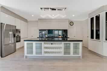 10 Perehia Road, Flat Bush